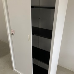 事務所用の書庫 キャビネットの画像