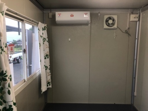 ちょうどいいサイズのユニットハウス エアコン付き　引取限定