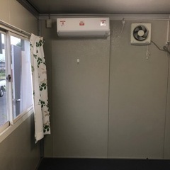 ちょうどいいサイズのユニットハウス エアコン付き 引取限定