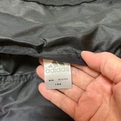 adidasボストンバッグの画像