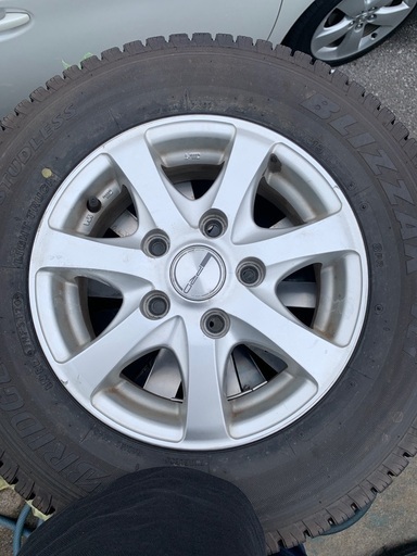 社外15インチアルミ、スタッドレスタイヤ