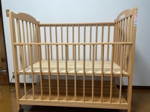 ベビーベッド　ベビー布団一式　ベビーガードクッション