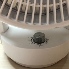 ニトリ扇風機　白いの画像