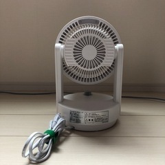 ニトリ扇風機　白いの画像