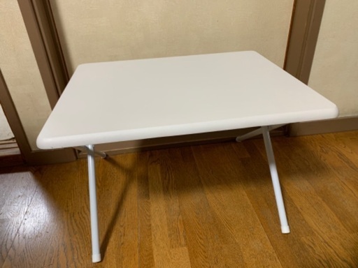 超美品　ニトリ　折りたたみテーブル　白