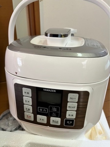 取引中！値下げしました。電気圧力鍋