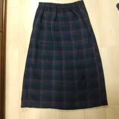 【都営大江戸線 直接引渡しで300円】チェックのスカートの画像