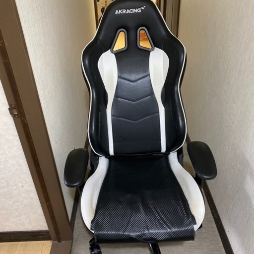 ak Racing ゲーミングチェア