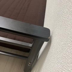 ニトリ ソファパイプベッドフレーム(トリニティー) マット付き、ブラウンの画像