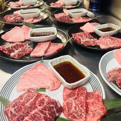 英語も学べる焼肉店のホールスタッフ♪　時給1,200円～　なんば、心斎橋の画像
