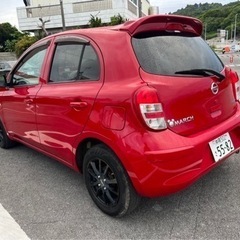 🉐23年式走行控え目鮮やかレッドのマーチ🉐の画像
