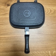 裏返しできるフライパン