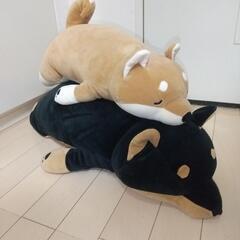柴犬の特大ぬいぐるみ2匹セットの画像