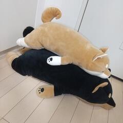 柴犬の特大ぬいぐるみ2匹セットの画像