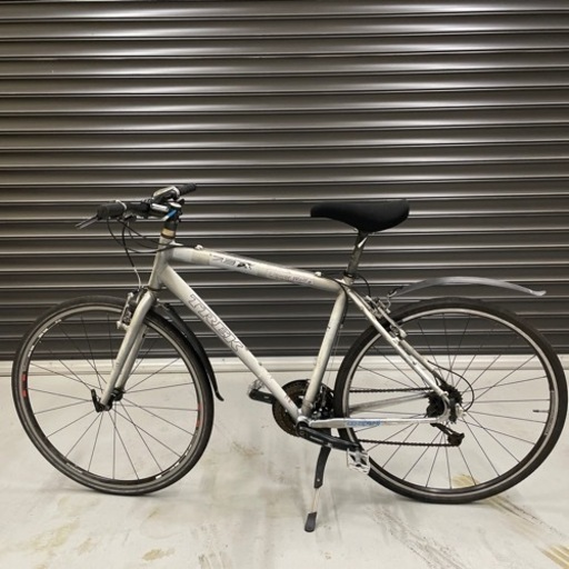 TREK  クロスバイク　適正身長175〜185cm