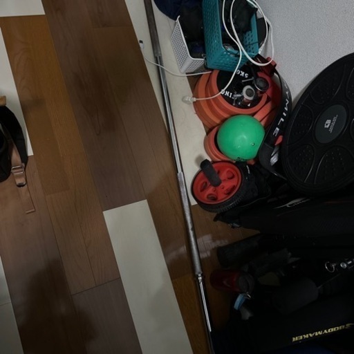 ダンベル　バーベル　ベンチ