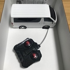 ラジコン　　ハイエース(ホワイト)の画像