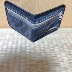 DISEL 折りたたみ財布の画像