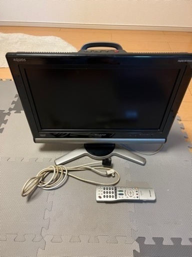 20インチ　シャープ　AQUOS テレビ