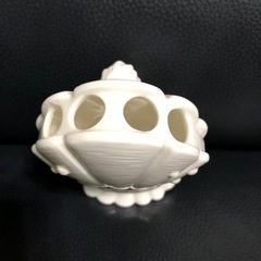 天使シェル　歯ブラシ立て　陶器　ボーンチャイナの画像