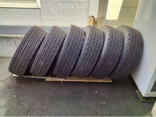 【6本セット】増トン用タイヤ ホイール付き 245/70R/19.5