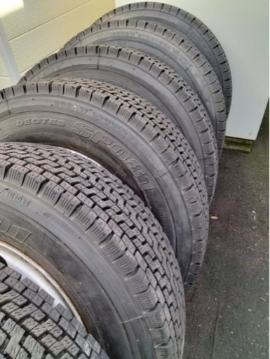 【6本セット】増トン用タイヤ ホイール付き 245/70R/19.5