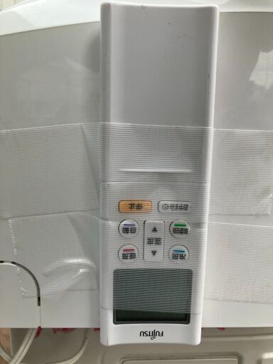 ☆中古￥18,000！【会員価格￥16,000】FUJITSU　2.2kwルームエアコン　家電　AS-A226H型　2016年製　【B