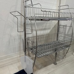 美品です！燕三条で作る 流れる 突っ張り 水切りラック バスケッ...