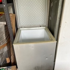 ジャンク冷凍庫 高さ82cm横は55cmの画像