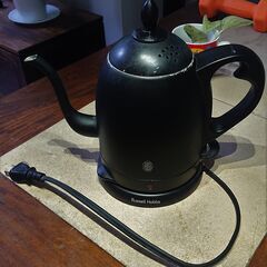 Russell Hobbs ラッセルホブス　電気ケトル　カフェケトル　黒の画像