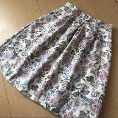 Couture Brooch　花柄スカート