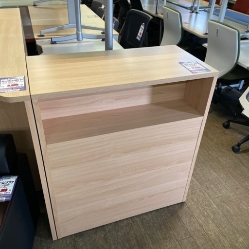 JJ-7 【オフィス家具専門店】オフィスコムの木製ハイカウンターです！ R4.10/13時点で在庫数3点あり