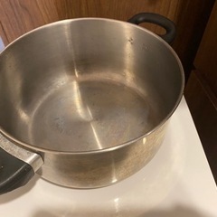 ✨♦️蓋付き鍋♦️✨の画像