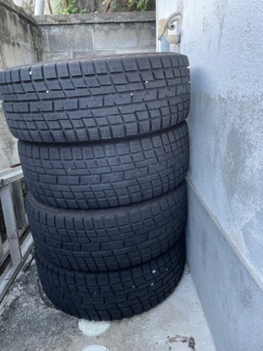 YOKOHAMAスタッドレスタイヤ　ホイル付き4本　中古美品