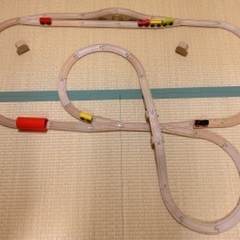 【IKEA】木製おもちゃ レールと列車の画像