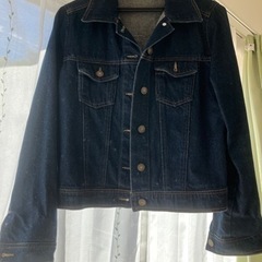 美品！　レディース　デニムジャケット