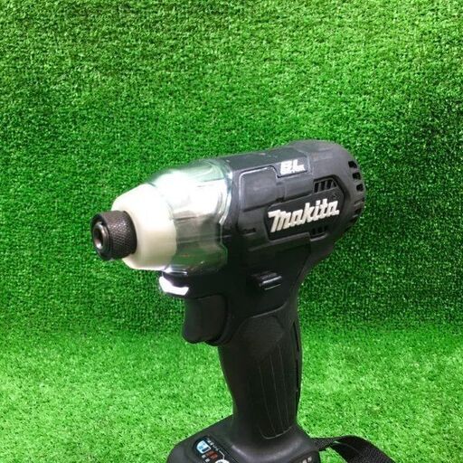 マキタ TD111DSHXB インパクトドライバー 10.8V バッテリー2個付き【市川行徳店】【店頭取引限定】【中古】管理番号：ITGZ53QCDLEA