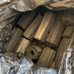 【お取り引き中】炭　６kg    ２箱の画像