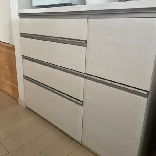 ニトリ 食器棚引き出しタイプ 白