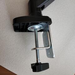 最終値下げしました。モニターアーム　31.5インチで使用してました。の画像