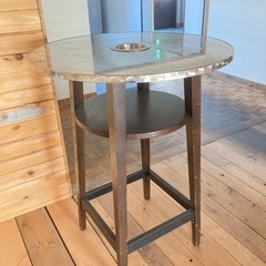 ハイテーブル2の画像