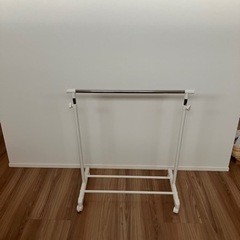 綺麗な室内物干し