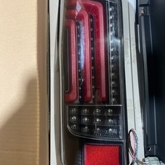 NV350キャラバン　テール　クリスタルアイの画像