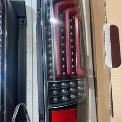 NV350キャラバン　テール　クリスタルアイの画像