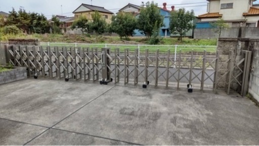 門扉　アルミ　駐車場　金属　フェンス　　カーテンゲート