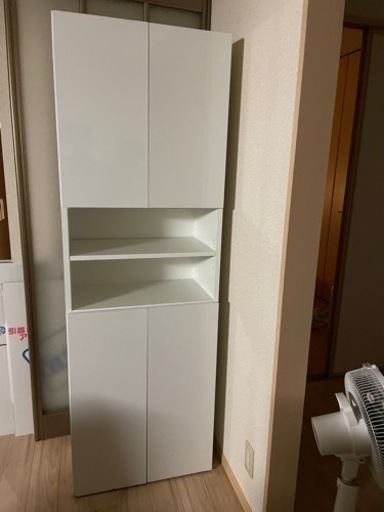 真っ白光沢仕上げ快適収納庫
