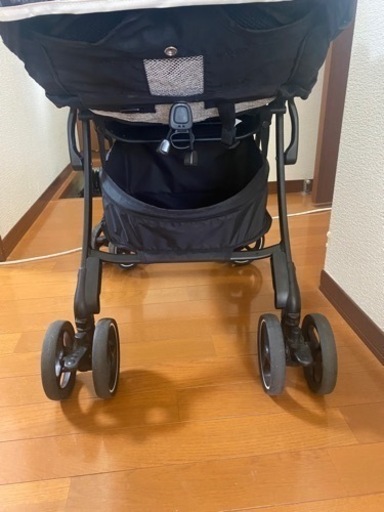 アップリカ　ラクーナクッション　ベビザラス限定モデル