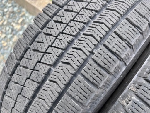 ヴォクシー セレナ プリウスに　195/65R15 ブリヂストン VRX2 スタッドレス
