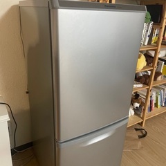 【無料でお譲りします】冷蔵庫(パナソニック、138L、NR-B148W-S)の画像