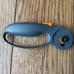 【お話し中】Fiskars (フィスカース) ロータリーカッター45mmの画像